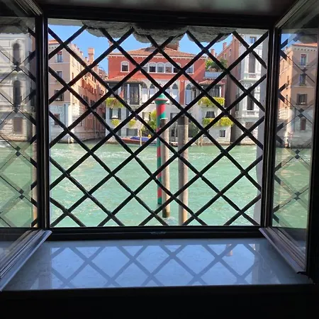 Dimora Contarini Charm On Grand Canal Apartment