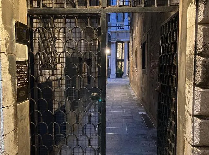 Dimora Contarini Charm On Grand Canal *